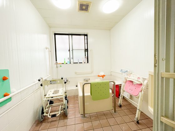 オリーブ 中間館