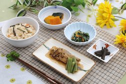 1日3食+3時のおやつ 365日栄養価の高いお食事を提供