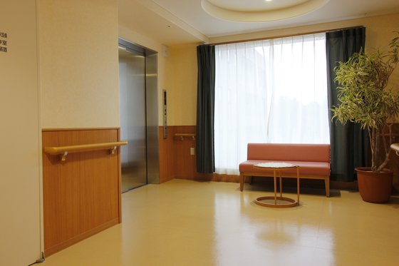 サンクス高田 万來館 穂