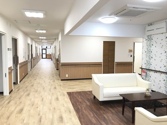 アンジェス岐阜岩地