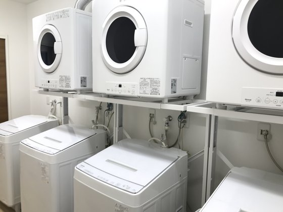 アンジェス岐阜岩地