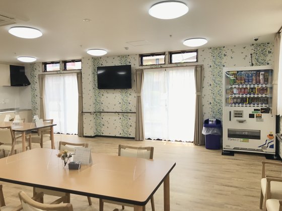 アンジェス岐阜岩地