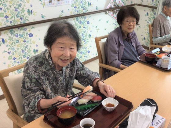 アンジェス上溝