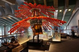 少し足を伸ばすと