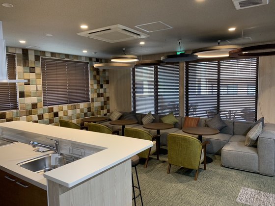 ナーシングホームしらゆりケアkomorebi