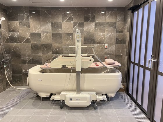 ナーシングホームしらゆりケアseseragi