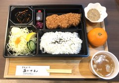 3月 特別食「とんかつ定食」🥩