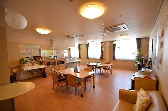 しもかた翔裕館