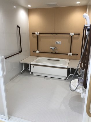 ファミリークラブあかね雲