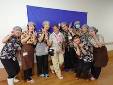 厨房スタッフ一同です