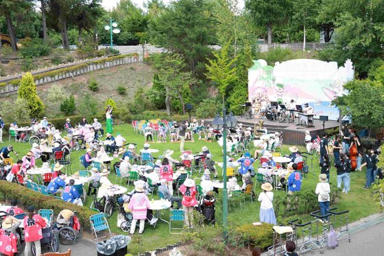 介護老人保健施設 アートヒルズ