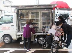 『週に1度のお楽しみ』(シャルール城北)