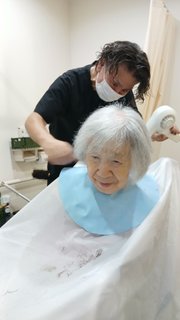 月に一度の訪問理美容✂