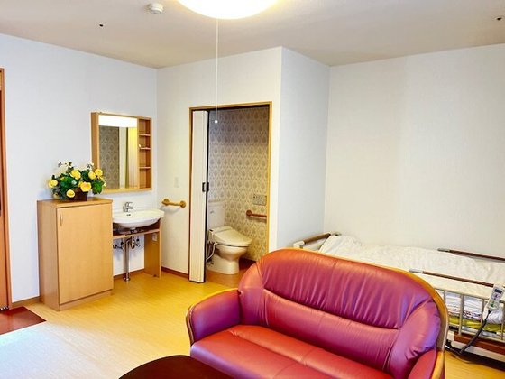 住宅型有料老人ホーム ビバリーヒルズ虹の橋