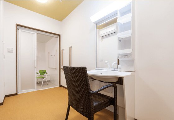 ナーシングホーム ケアリール岩田東