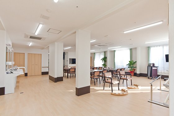 サービス付き高齢者向け住宅 にっこり山城