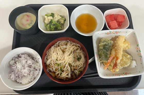 よっこいしょ・花の木 蔵之助