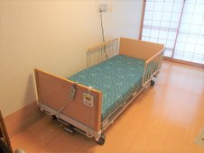 自動寝返り支援ベッド