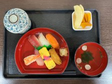 昼食メニュー 握りずし