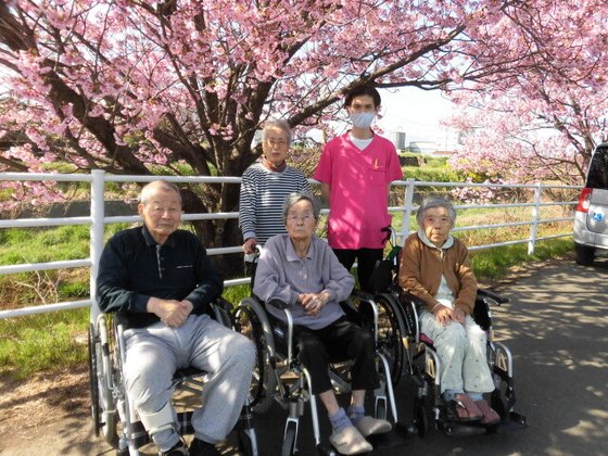 サービス付き高齢者向け住宅はなき