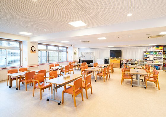 シニアライフもなみ