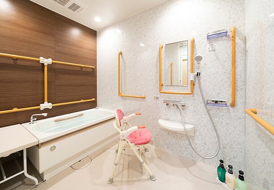 シニアライフもなみ