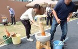 内覧会レポート 協力して開催した餅つき
