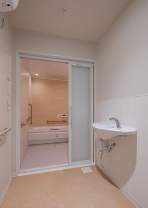 サービス付き高齢者向け住宅かめじま