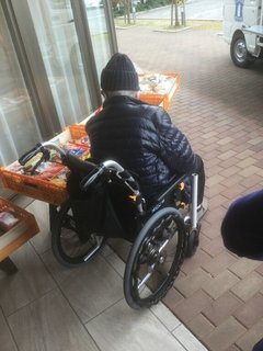 ローソンさんの移動販売がやってきました。