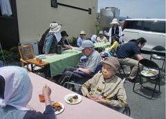 レクレーションの楽しみのひとつ「バーベキュー大会」です。