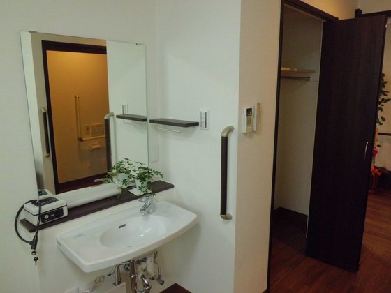 ビーバープレイス一津屋