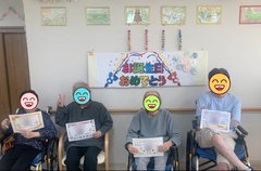 笑顔いっぱい!5月生まれの皆さまのお誕生日会