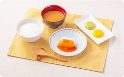 嚙む力や飲み込む力に合わせた食事形態