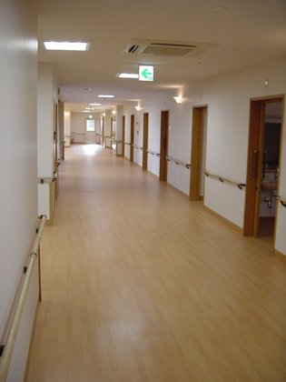 そんぽの家西岡山