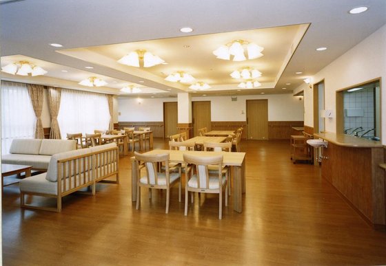 そんぽの家川西鶴之荘