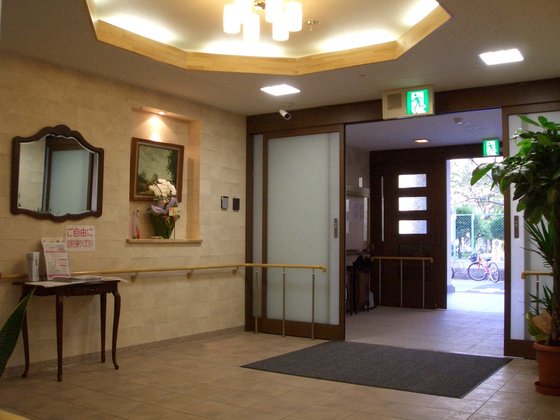 そんぽの家天下茶屋駅前