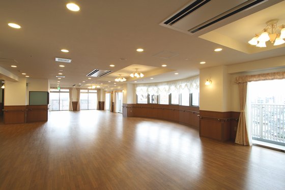 そんぽの家西田辺駅前