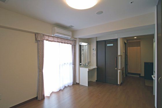 そんぽの家西田辺駅前