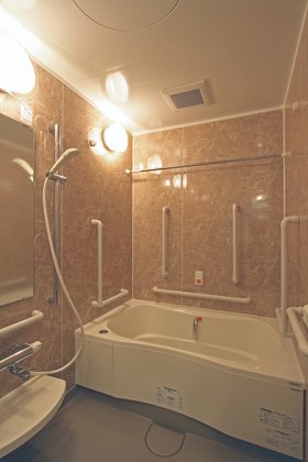 そんぽの家西田辺駅前