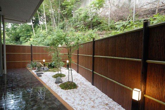 ＳＯＭＰＯケアラヴィーレ久地