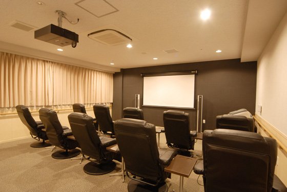 ＳＯＭＰＯケアラヴィーレ久地