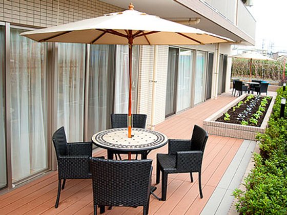 ＳＯＭＰＯケアラヴィーレ成城南