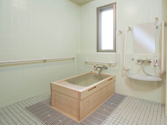 ＳＯＭＰＯケアラヴィーレ横浜弥生台