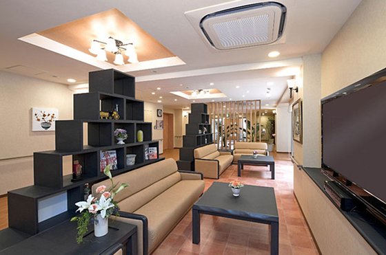 ＳＯＭＰＯケアラヴィーレ横浜弥生台