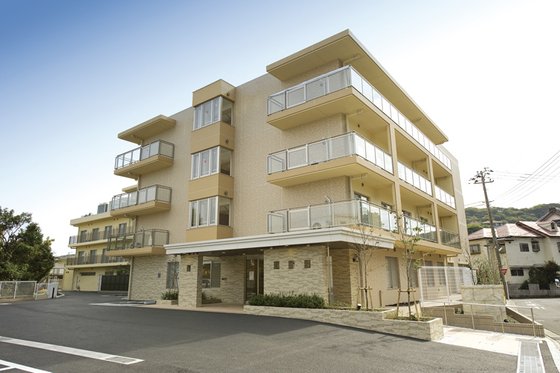 ＳＯＭＰＯケアラヴィーレ久里浜