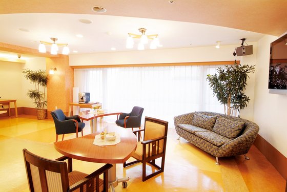 ＳＯＭＰＯケアラヴィーレあざみ野