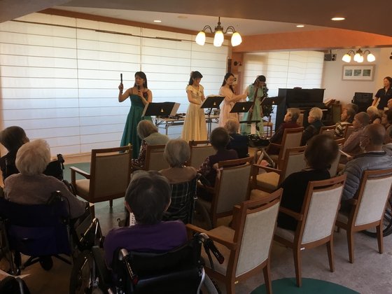 ＳＯＭＰＯケアラヴィーレあざみ野