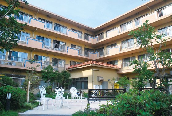 ＳＯＭＰＯケアラヴィーレ湘南平塚