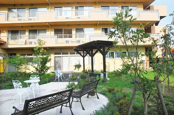 ＳＯＭＰＯケアラヴィーレ湘南平塚