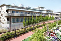 ＳＯＭＰＯケアラヴィーレ高座渋谷